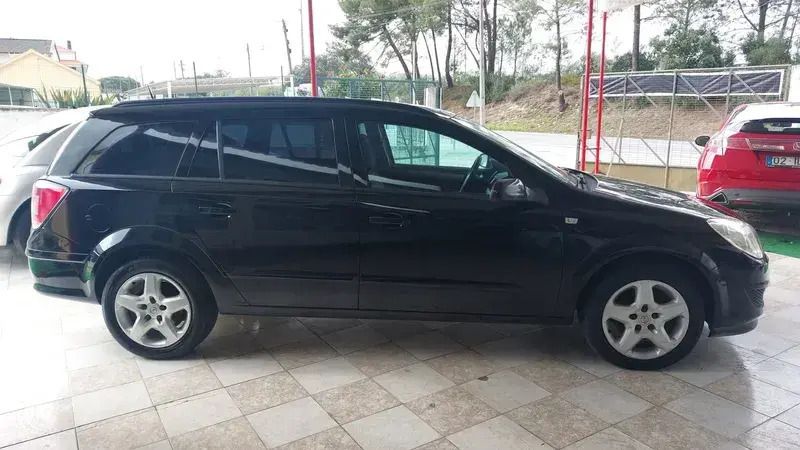 Usado Opel Astra Edition 90 HP (66 kW) 2008 Preto Carrinha
