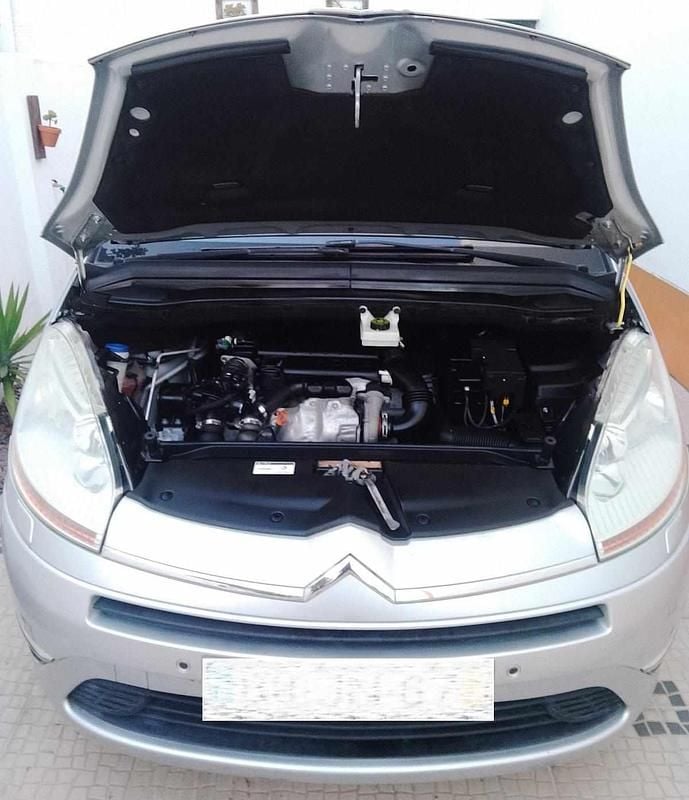 Cinzento Usado 2010 Citroën C4 Picasso Monovolume | € 7.800 (Preço elevado) - Imagem 1/4