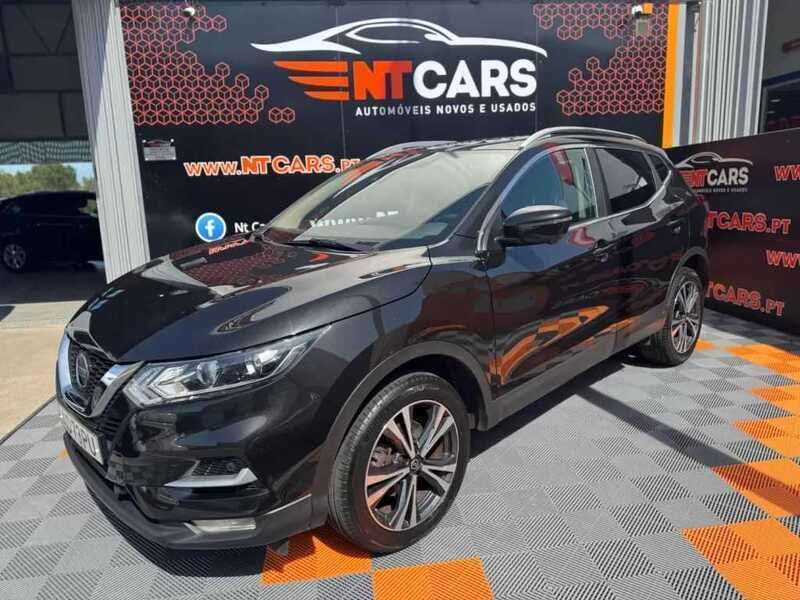 Preto Usado 2020 Nissan Qashqai N-Connecta SUV | € 22.900 (Preço elevado) - Imagem 1/4
