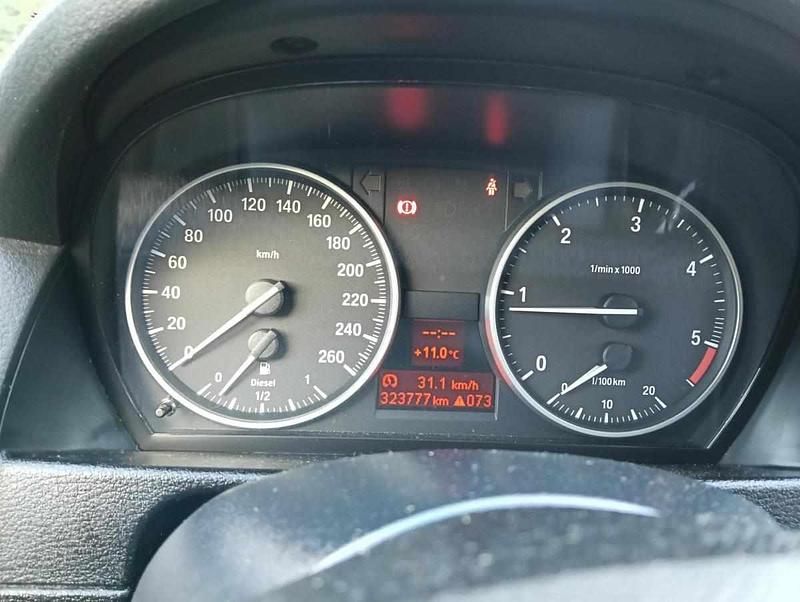 Usado BMW X1 143 HP (105 kW) 2012 Preto SUV