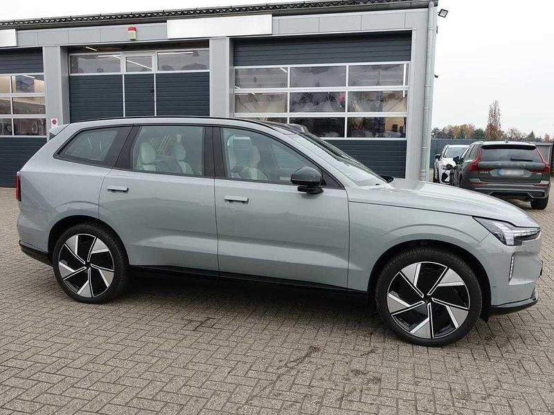 Usado Volvo EX90 Performance 380 kW (517 HP) 2024 Cinzento SUV
