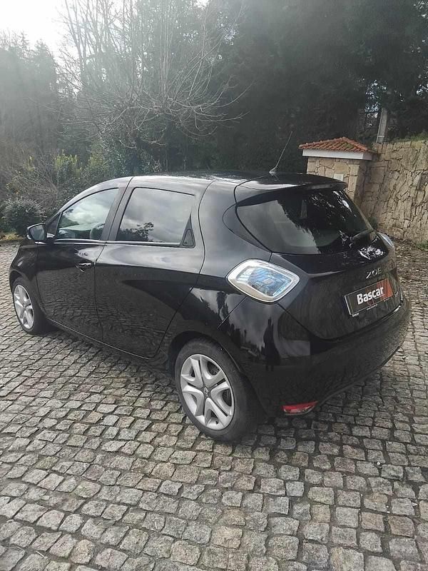 Usado Renault Zoe 67 kW (92 HP) 2018 Preto Citadino