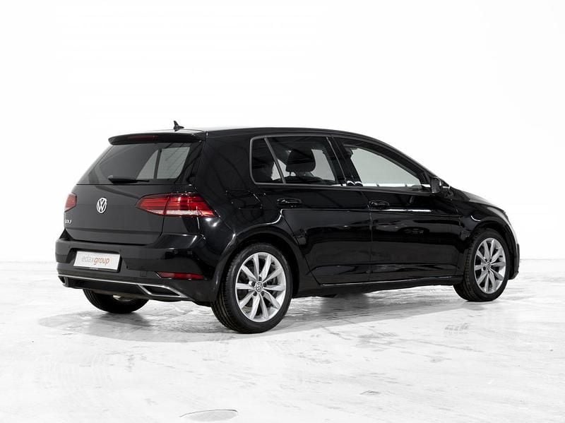 Usado VW Golf VII 150 HP (110 kW) 2019 Preto Carrinha