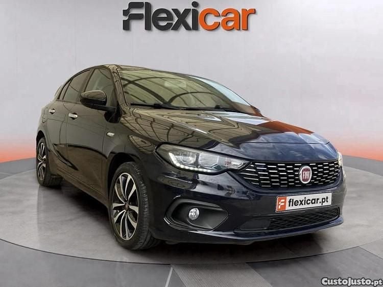 Preto Usado 2020 Fiat Tipo Lounge Sedan | € 10.890 (Preço justo) - Imagem 1/1
