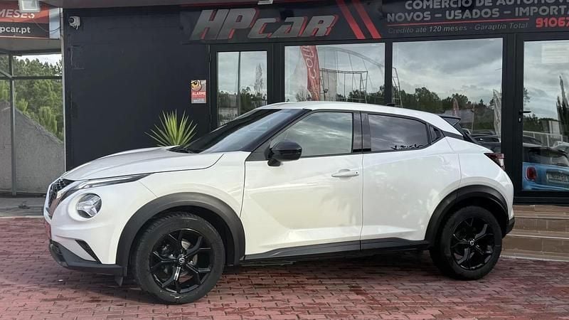 Branco pérola Usado 2022 Nissan Juke N-Connecta SUV | € 18.990 (Preço justo) - Imagem 1/4