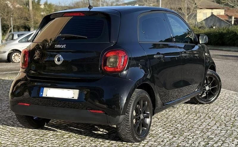 Usado Smart ForFour Electric Drive Passion 60 kW (82 HP) 2019 Sedan