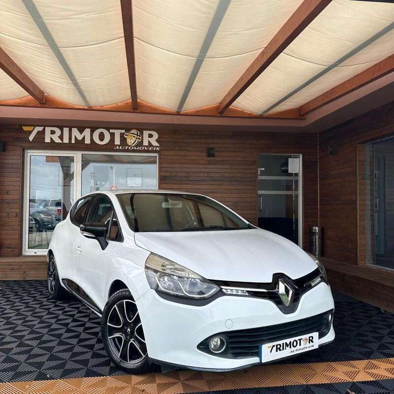 Branco Usado 2014 Renault Clio IV | € 9.990 (Preço justo) - Imagem 1/4