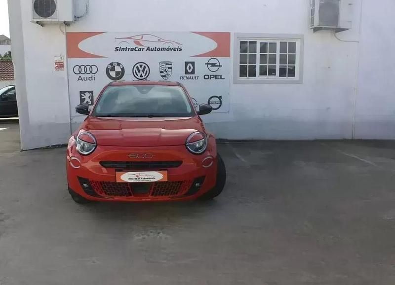Usado Fiat 600E La Prima 114 kW (156 HP) 2023 Laranja SUV