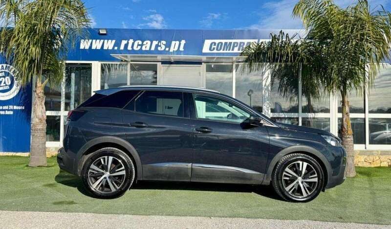 Usado Peugeot 3008 Allure 130 HP (95 kW) 2018 Azul SUV