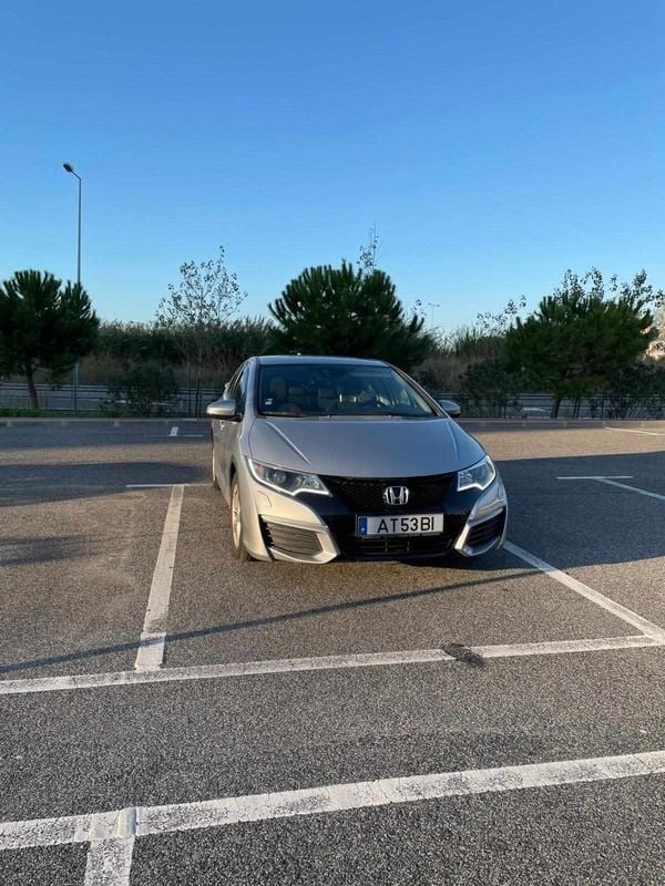 Cinzento Usado 2016 Honda Civic Citadino | € 12.990 (Super Preço) - Imagem 1/4