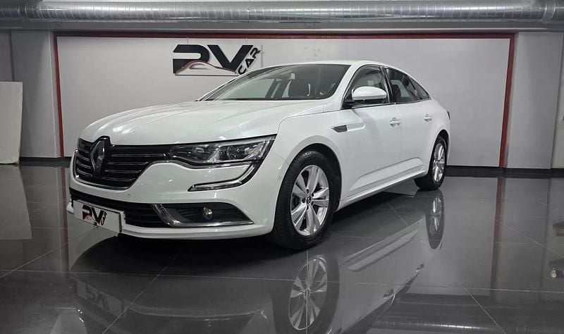 Branco pérola Usado 2016 Renault Talisman Intens Sedan | € 15.990 (Preço elevado) - Imagem 1/4