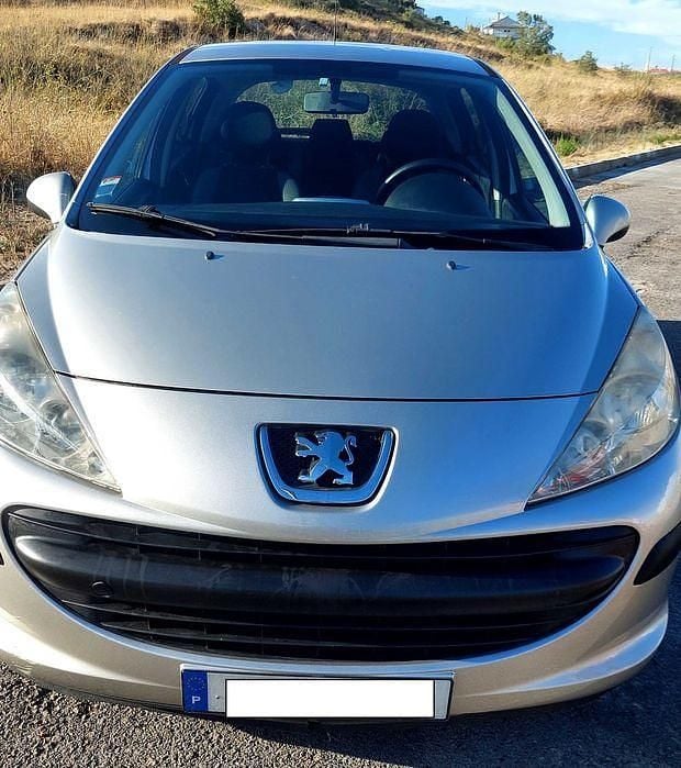 Usado 2008 Peugeot 207 Sedan | € 5.100 (Preço elevado) - Imagem 1/4