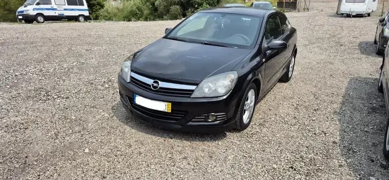 Preto Usado 2007 Opel Astra GTC Citadino | € 3.900 (Super Preço) - Imagem 1/4
