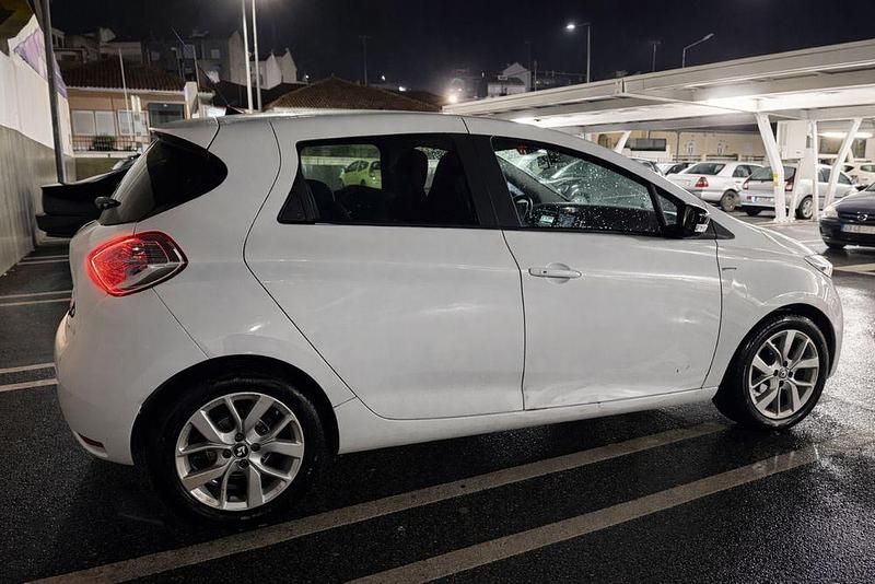 Usado Renault Zoe 80 kW (109 HP) 2018 Citadino