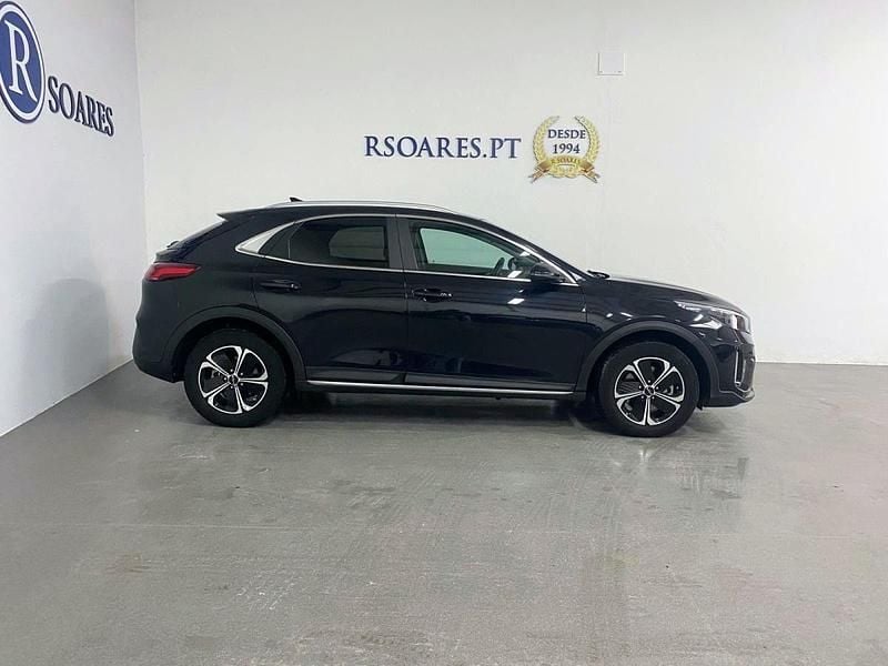 Usado Kia XCeed 141 HP (103 kW) 2023 Preto SUV