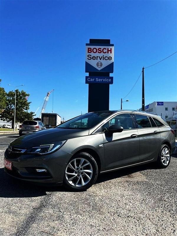Cinzento Usado 2018 Opel Astra Innovation Carrinha | € 8.900 (Preço justo) - Imagem 1/4