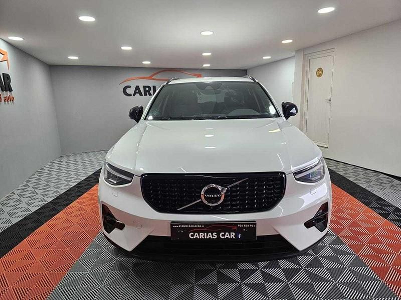 Usado Volvo XC40 Inscription 262 HP (192 kW) 2022 Branco SUV