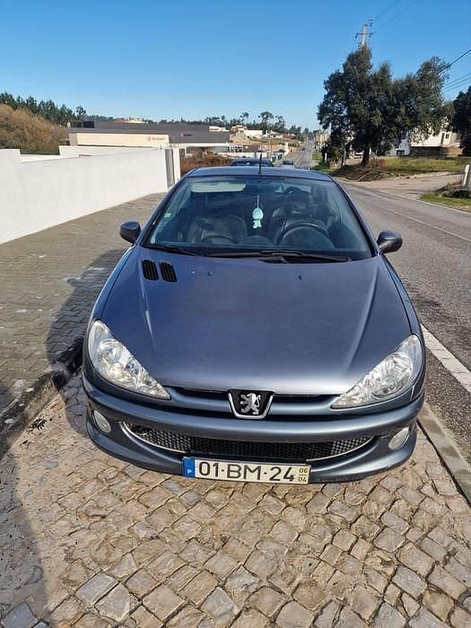 Usado 2006 Peugeot 206 CC Cabrios | € 3.000 - Imagem 1/4