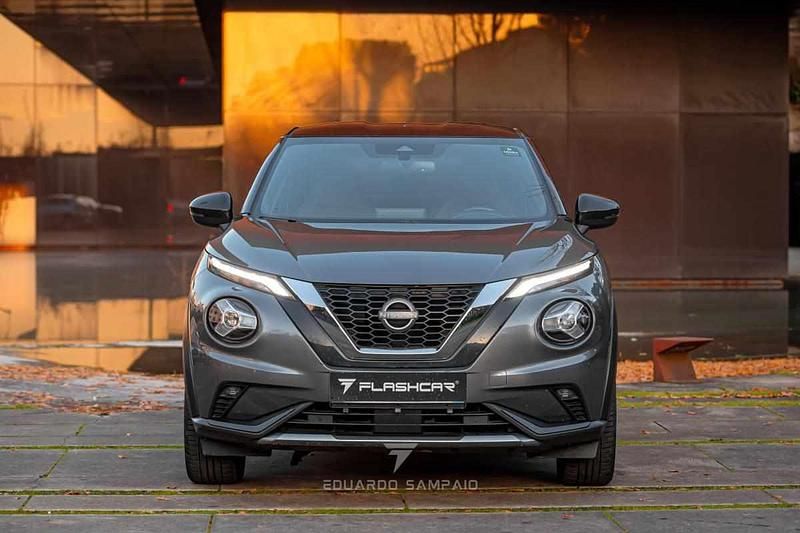 Usado Nissan Juke 117 HP (86 kW) 2023 Cinzento SUV