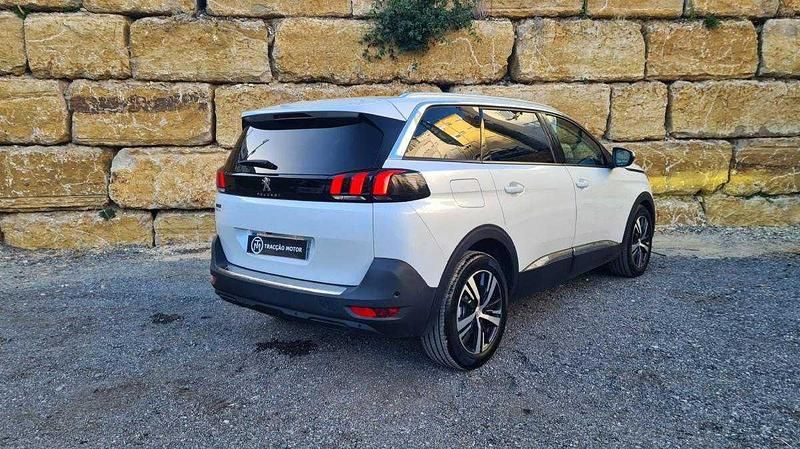 Usado Peugeot 5008 Allure 120 HP (88 kW) 2018 Branco Monovolume