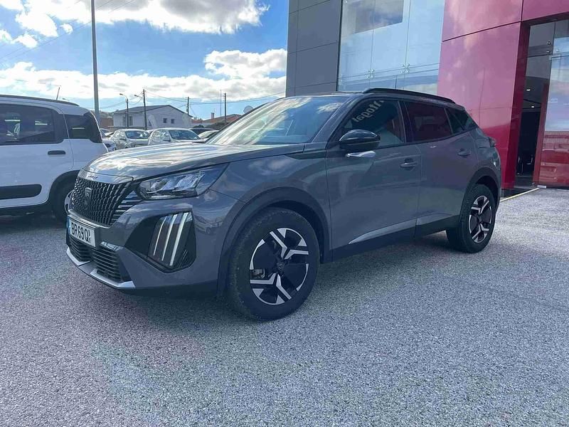 Cinzento Usado 2025 Peugeot 2008 Allure SUV | € 27.490 - Imagem 1/4