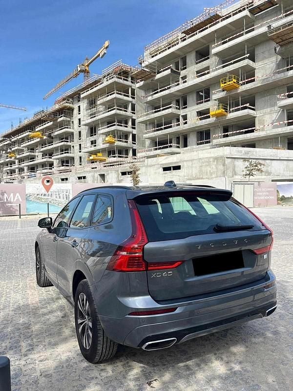 Usado Volvo XC60 340 HP (250 kW) 2021 Cinzento SUV