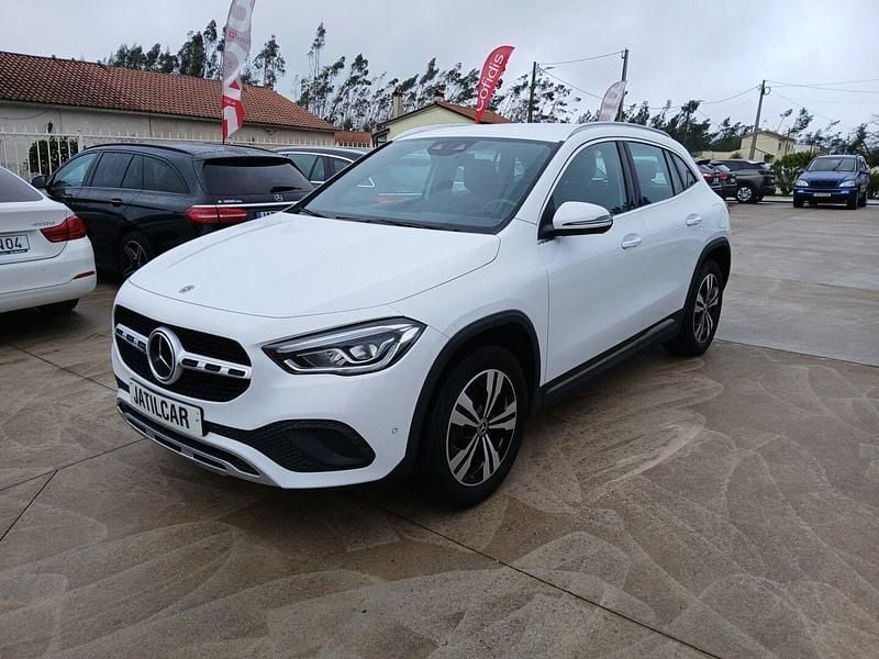 Usado Mercedes GLA250 218 HP (160 kW) 2021 Branco SUV
