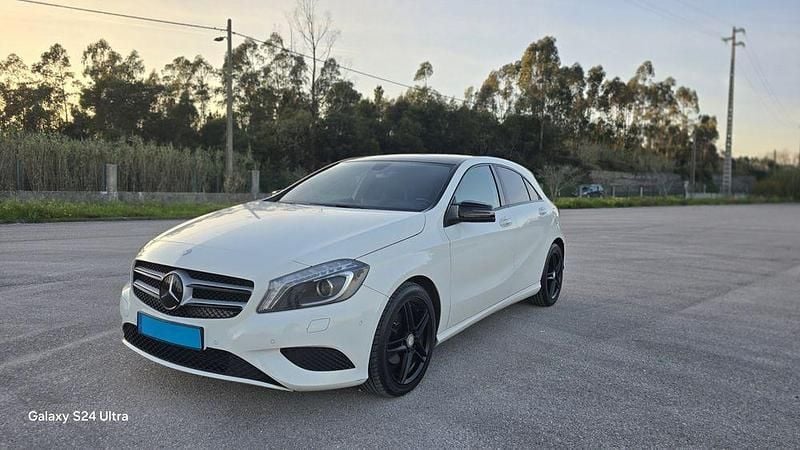 Usado Mercedes A180 Sport Edition 110 HP (80 kW) 2013 Sedan