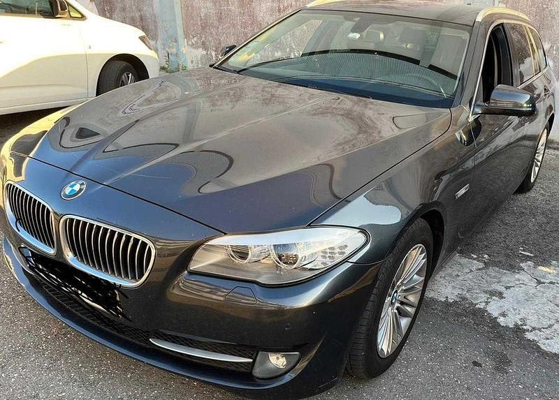 Usado 2013 BMW 520 Performance Sedan | € 13.500 (Preço elevado) - Imagem 1/3