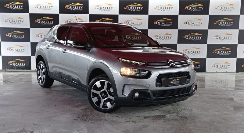 Branco Usado 2020 Citroën C4 Comfort SUV | € 18.450 (Preço justo) - Imagem 1/4