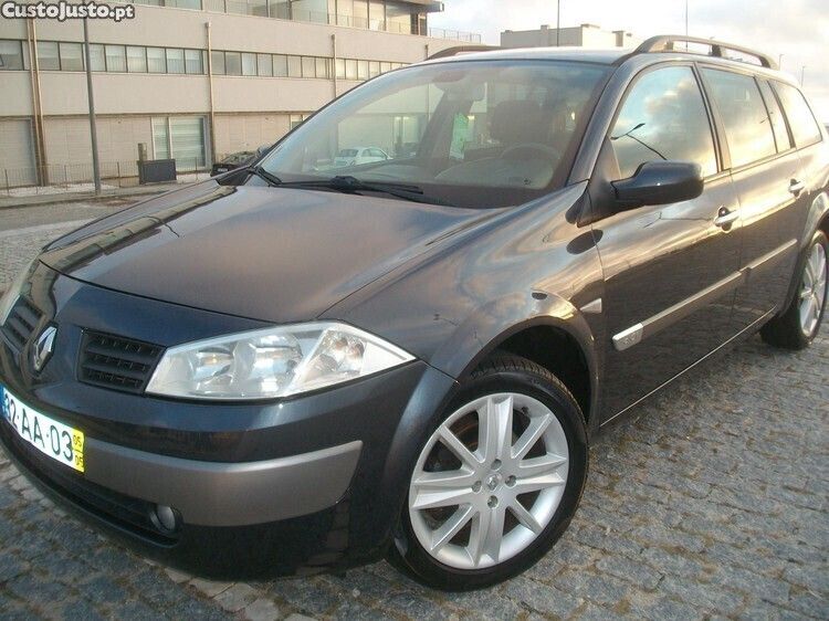 Cinza Usado 2005 Renault Mégane II Carrinha | € 3.499 (Preço justo) - Imagem 1/1