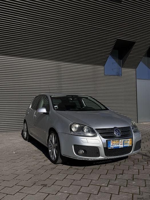 Usado 2008 VW Golf V R-line Sedan | € 6.900 - Imagem 1/4
