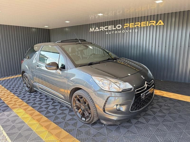 Usado Citroën DS3 Cabriolet Sport Chic 156 HP (114 kW) 2013 Cinza Cabrios