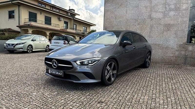 Cinza Usado 2020 Mercedes CLA200 Progressive Carrinha | € 28.950 (Preço justo) - Imagem 1/4