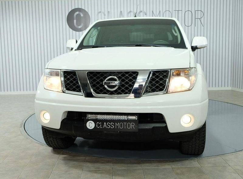 Branco Usado 2008 Nissan Navara Pickup | € 16.900 (Preço justo) - Imagem 1/4