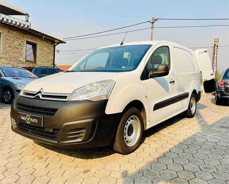 Branco Usado 2018 Citroën Berlingo Monovolume | € 9.490 (Preço justo) - Imagem 1/4