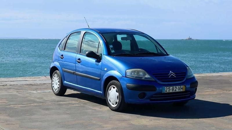 Azul Usado 2003 Citroën C3 Citadino | € 1.900 (Bom preço) - Imagem 1/4