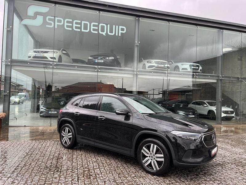 Preto Usado 2021 Mercedes EQA250 Electric Art SUV | € 31.900 (Preço justo) - Imagem 1/4