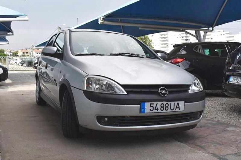 Cinzento Usado 2002 Opel Corsa | € 1.850 (Bom preço) - Imagem 1/4