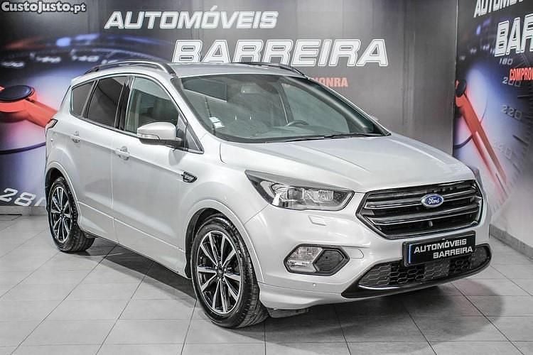 Cinza Usado 2018 Ford Kuga ST-Line SUV | € 17.900 (Preço justo) - Imagem 1/1