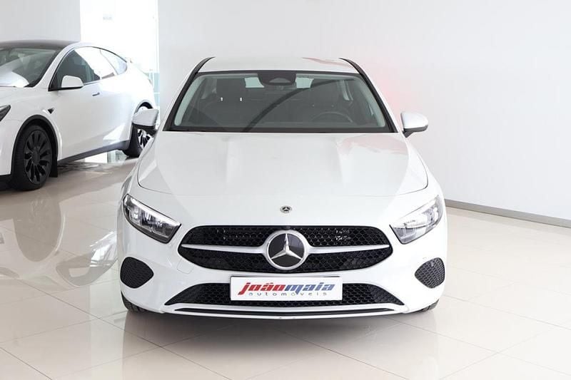 Usado Mercedes A250 218 HP (160 kW) 2024 Branco Sedan