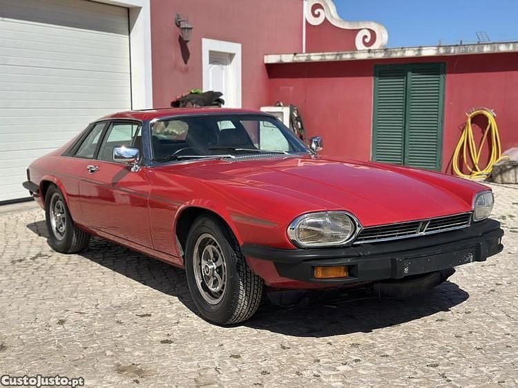 Vermelho Usado 1980 Jaguar XJS Coupé | € 3.990 - Imagem 1/1