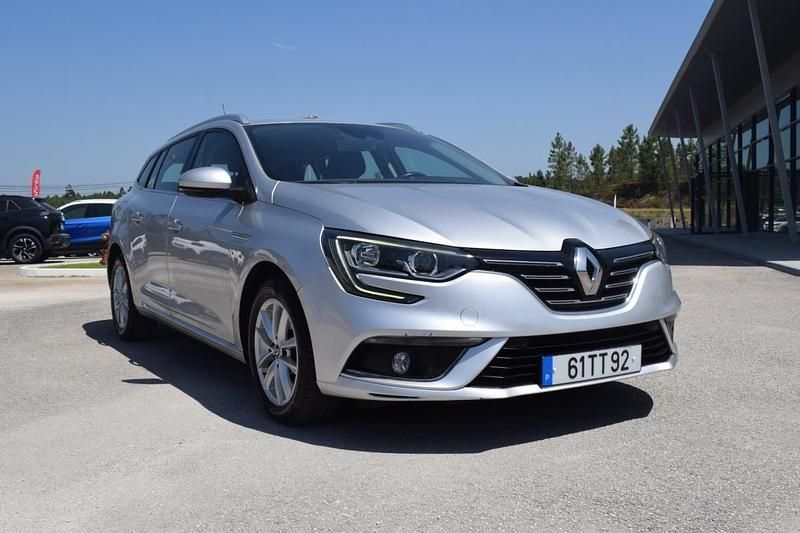 Cinzento Usado 2017 Renault Mégane IV Carrinha | € 11.900 (Preço justo) - Imagem 1/4