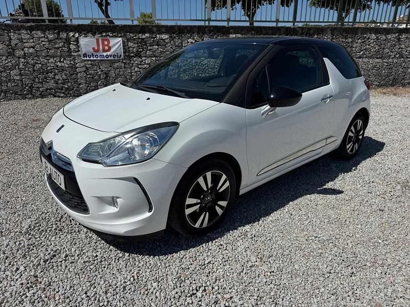 Usado Citroën DS3 So Chic 75 HP (55 kW) 2016 Branco Citadino