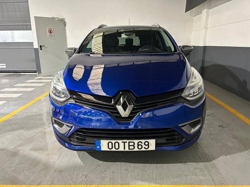 Usado Renault Clio IV 90 HP (66 kW) 2017 Azul Carrinha