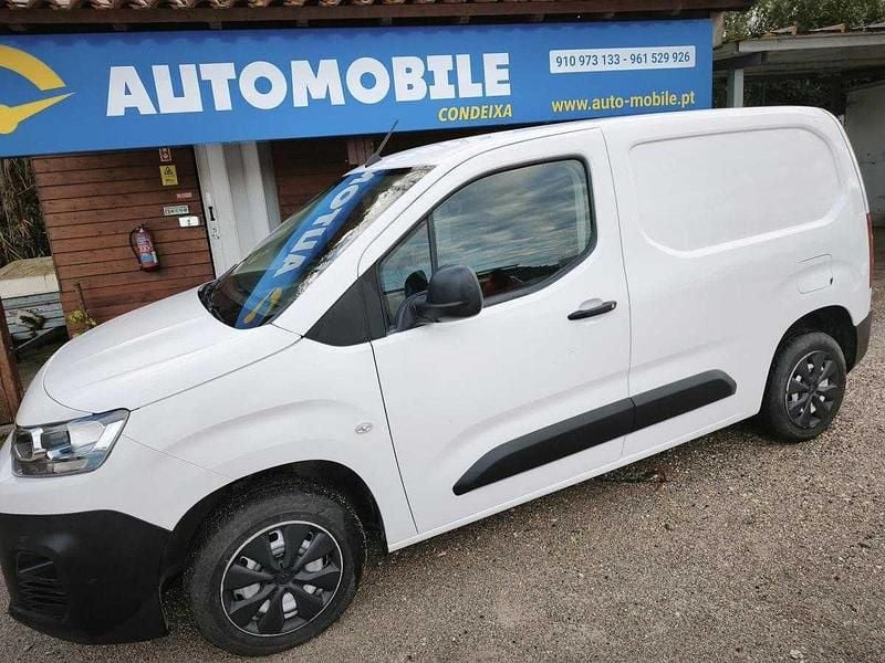 Usado Citroën Berlingo 102 HP (75 kW) 2021 Branco Monovolume