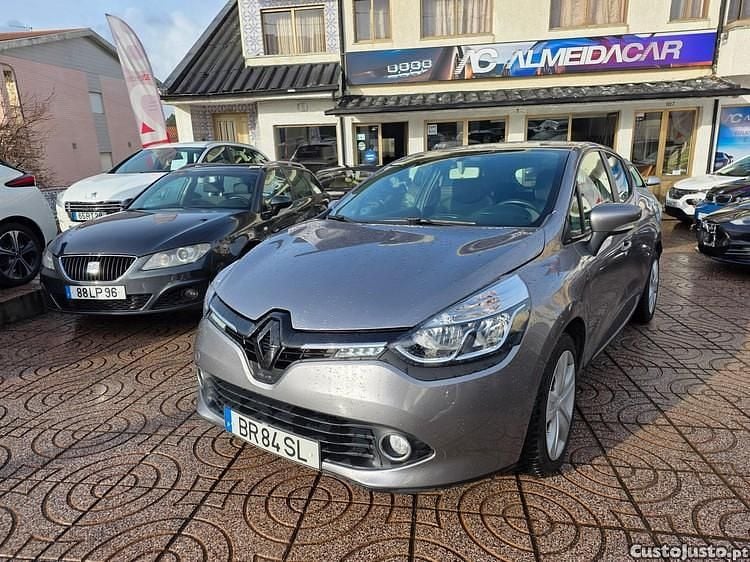 Cinza Usado 2014 Renault Clio IV LIMITED | € 6.990 (Bom preço) - Imagem 1/1