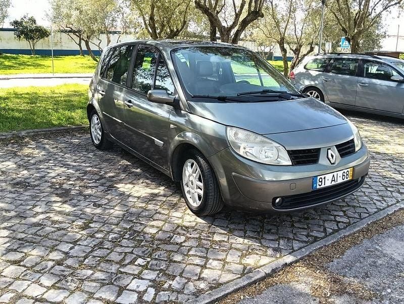 Usado Renault Scénic II 100 HP (73 kW) 2005 Monovolume
