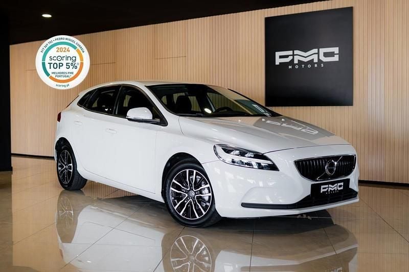 Branco Usado 2016 Volvo V40 Carrinha | € 13.250 (Bom preço) - Imagem 1/4
