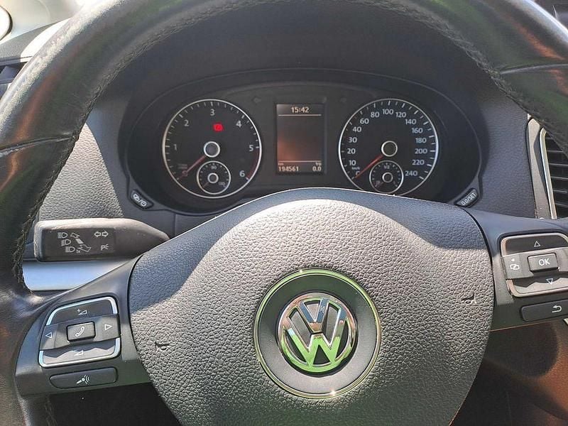 Cinzento Usado 2012 VW Sharan Monovolume | € 11.250 - Imagem 1/4